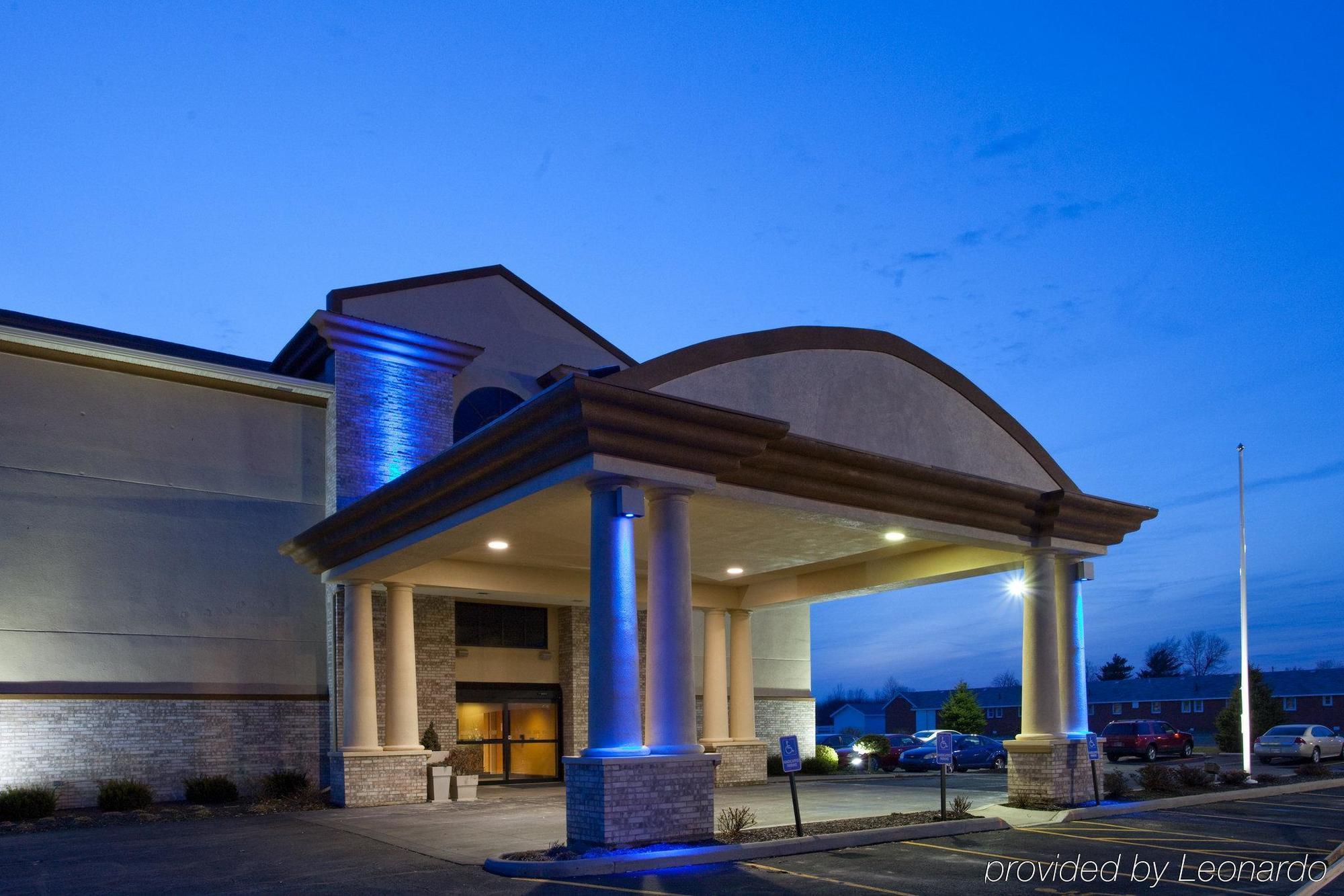 Holiday Inn Express Hotel & Suites Wauseon By Ihg Bagian luar foto