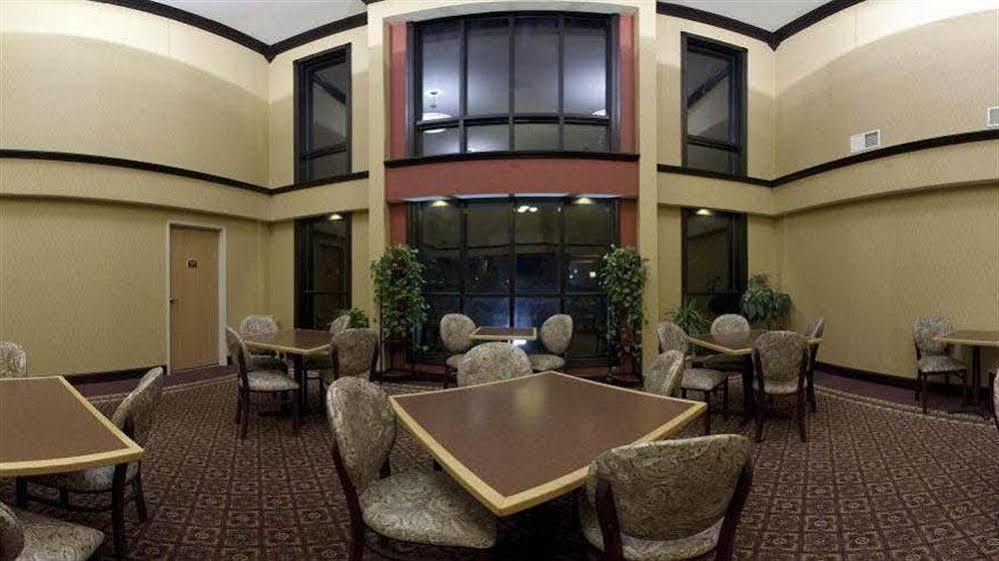 Holiday Inn Express Hotel & Suites Wauseon By Ihg Bagian luar foto